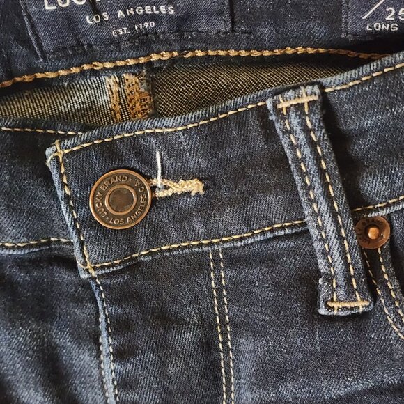 Lucky Brand Mid Rise Straight Sweet Jeans 0/25L - Picture 5 of 13